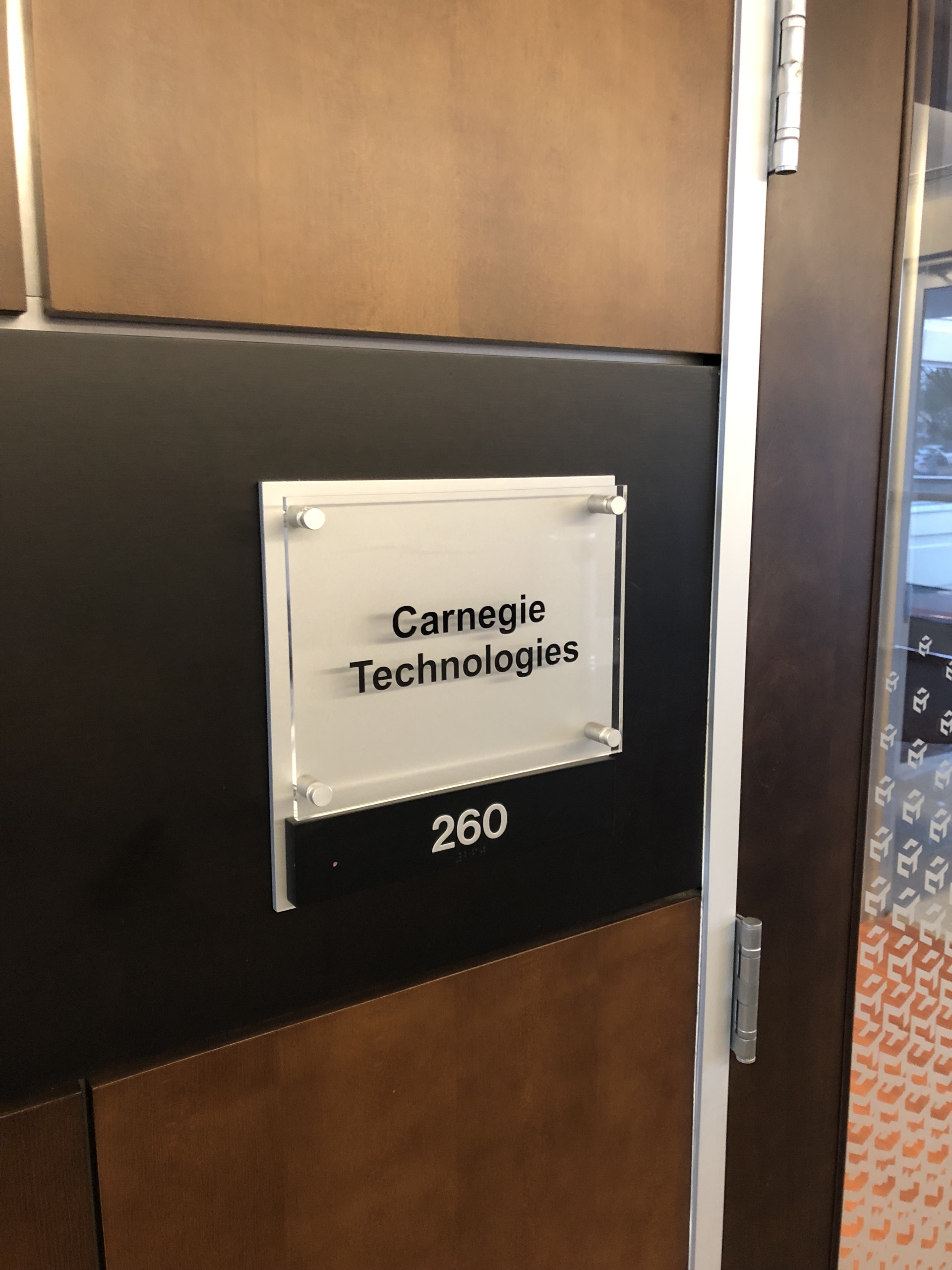 How to Use Office Signage to Improve Customer Experience